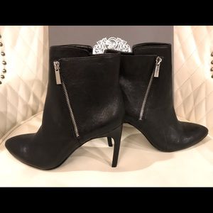 NEW Vince Camuto Black Ankle Boots